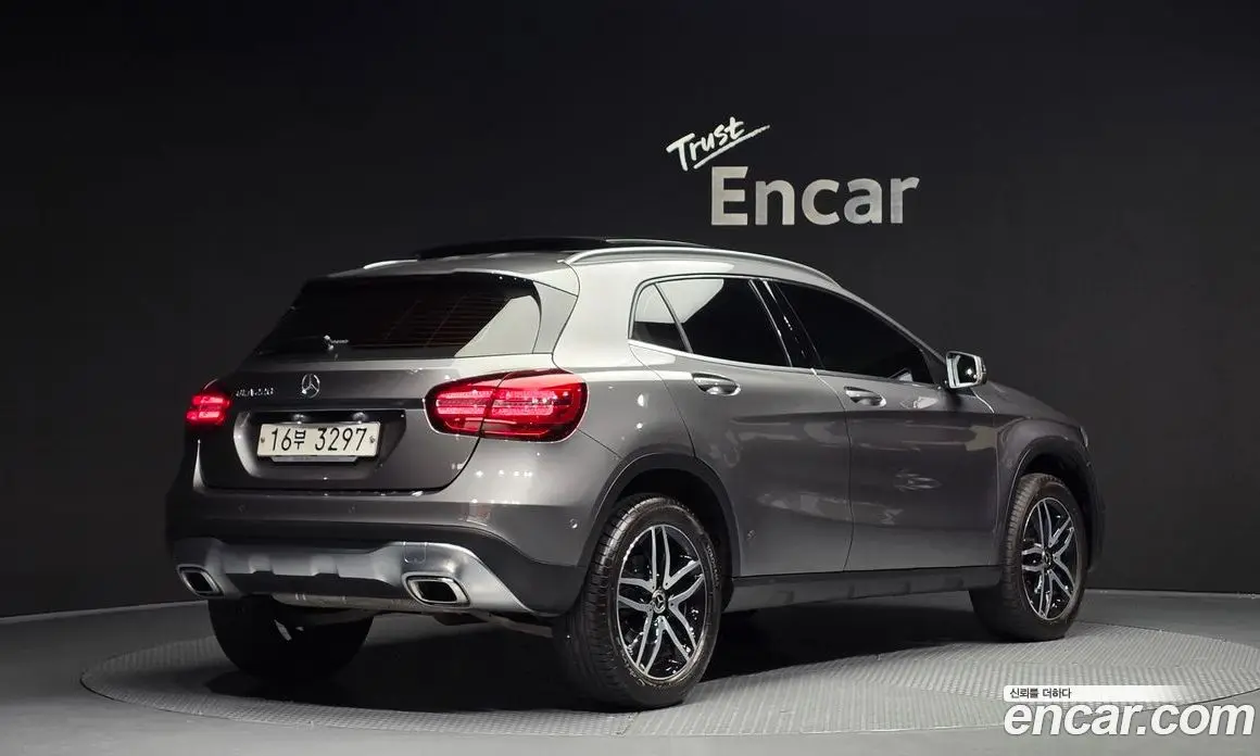 Mercedes-Benz GLA-Class 2019 2.0 автомат (гидро), фото 2 Mercedes-Benz GLA-Class 2019 2.0 автомат (гидро), фото 2