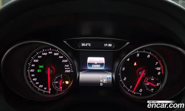 Mercedes-Benz GLA-Class 2019 2.0 автомат (гидро), миниатюра 11 Mercedes-Benz GLA-Class 2019 2.0 автомат (гидро), миниатюра 11