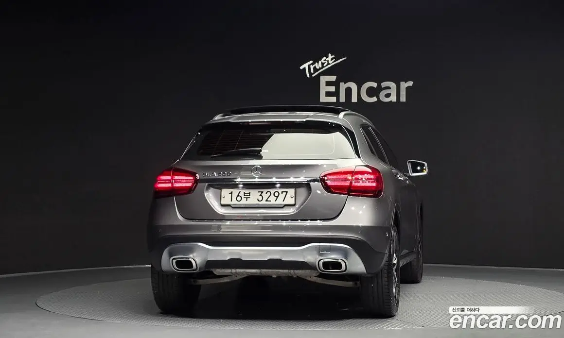Mercedes-Benz GLA-Class 2019 2.0 автомат (гидро), фото 4 Mercedes-Benz GLA-Class 2019 2.0 автомат (гидро), фото 4