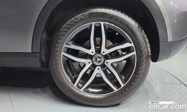 Mercedes-Benz GLA-Class 2019 2.0 автомат (гидро), миниатюра 7 Mercedes-Benz GLA-Class 2019 2.0 автомат (гидро), миниатюра 7