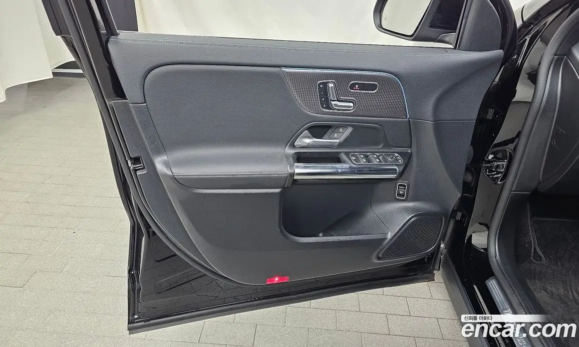 Mercedes-Benz GLA-Class 2021 2.0 автомат (гидро), фото 14