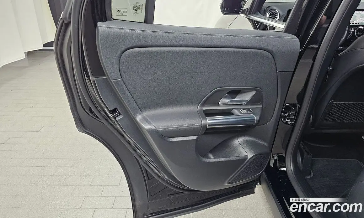 Mercedes-Benz GLA-Class 2021 2.0 автомат (гидро), фото 15