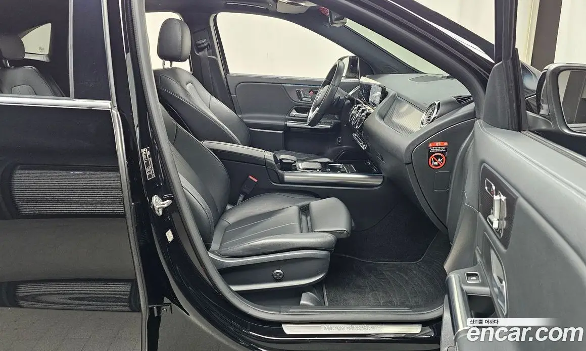 Mercedes-Benz GLA-Class 2021 2.0 автомат (гидро), фото 17