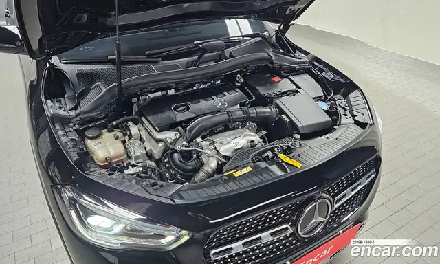 Mercedes-Benz GLA-Class 2021 2.0 автомат (гидро), миниатюра 6