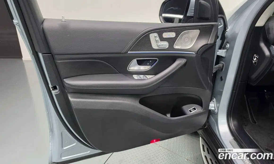Mercedes-Benz GLE-Class 2023 3.0 автомат (гидро), фото 14 Mercedes-Benz GLE-Class 2023 3.0 автомат (гидро), фото 14
