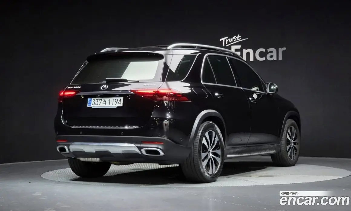 Mercedes-Benz GLE-Class 2024 2.0 автомат (гидро), фото 1 Mercedes-Benz GLE-Class 2024 2.0 автомат (гидро), фото 1