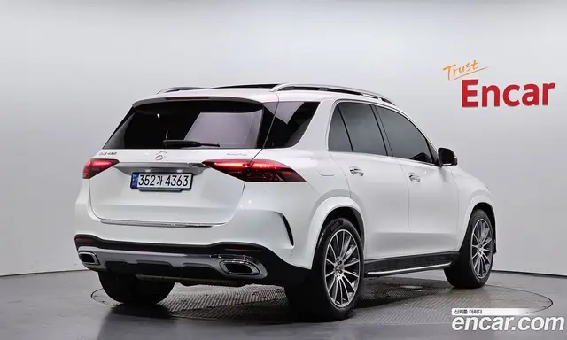 Mercedes-Benz GLE-Class 2025 3.0 автомат (гидро), миниатюра 2