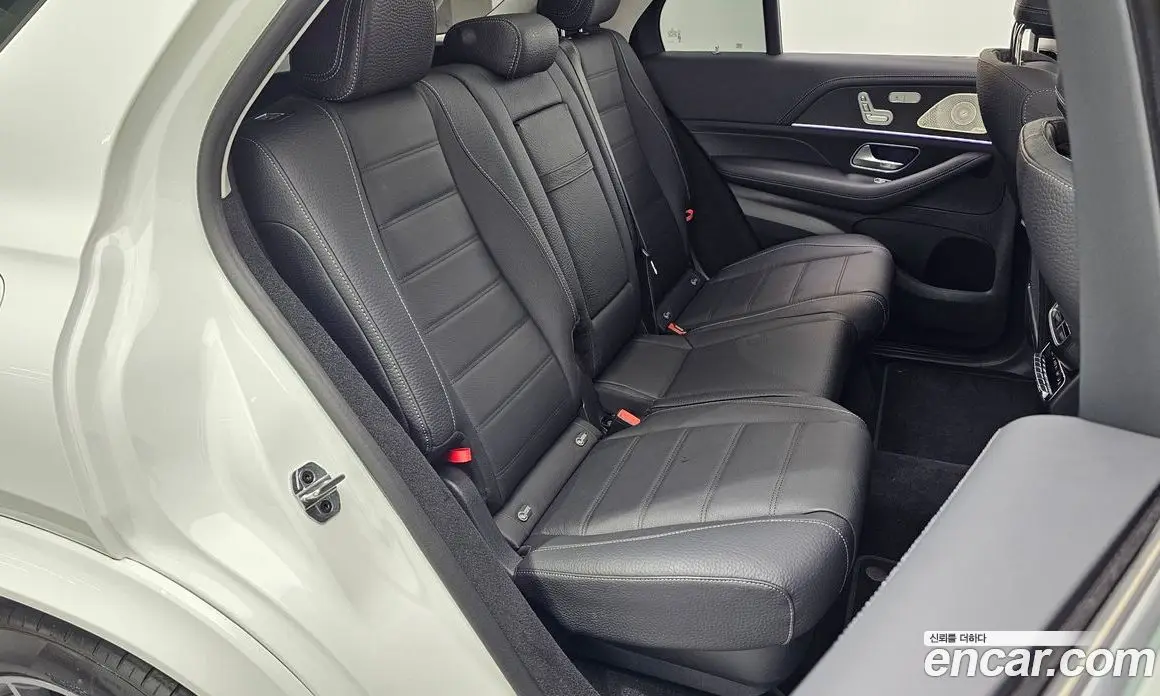 Mercedes-Benz GLE-Class 2025 3.0 автомат (гидро), фото 17