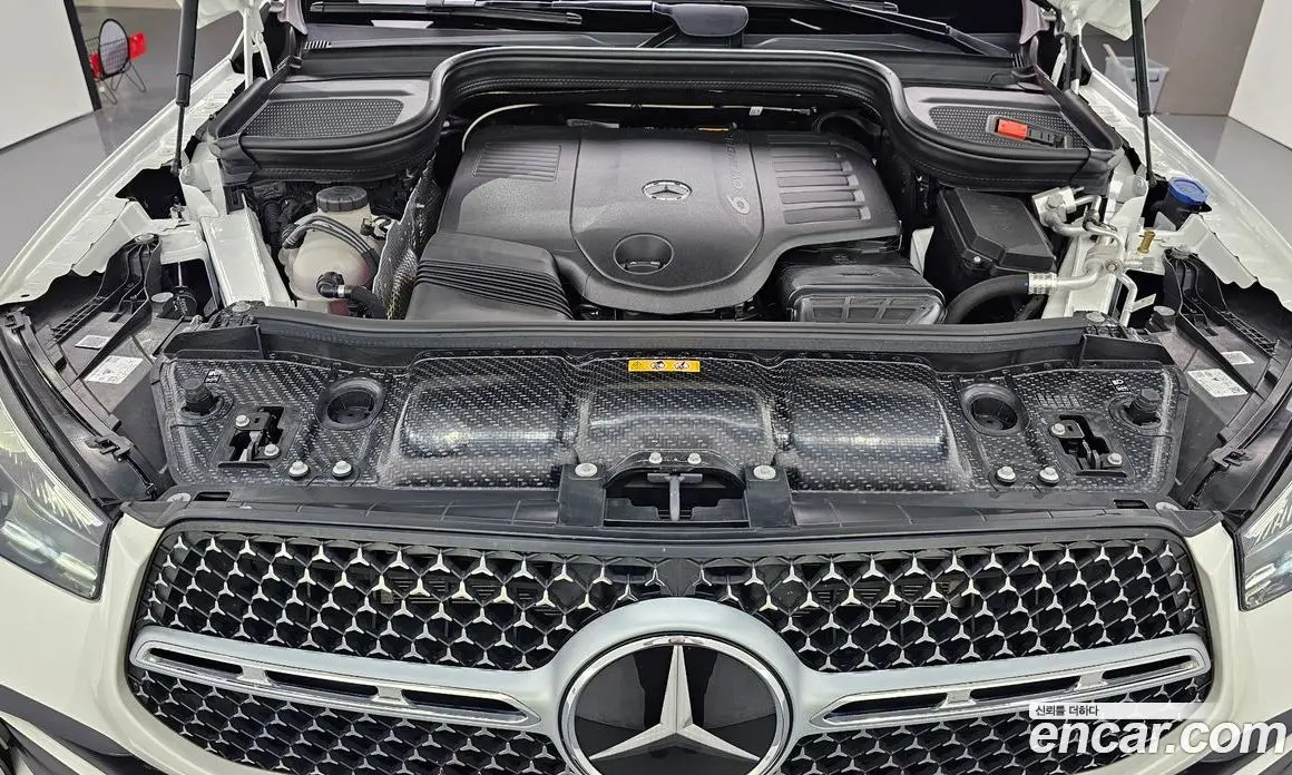 Mercedes-Benz GLE-Class 2025 3.0 автомат (гидро), фото 6