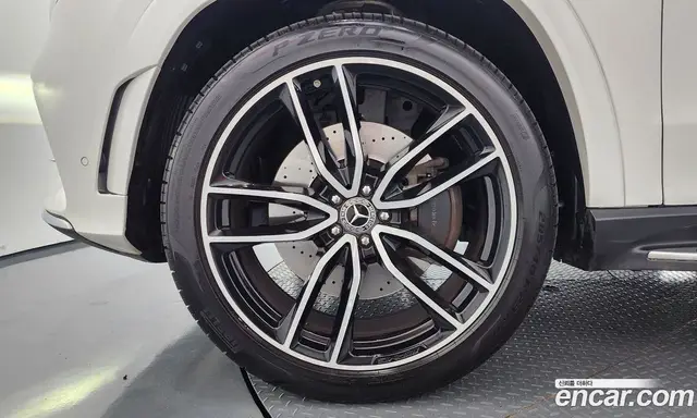 Mercedes-Benz GLS-Class 2023 4.0 автомат (гидро), миниатюра 5