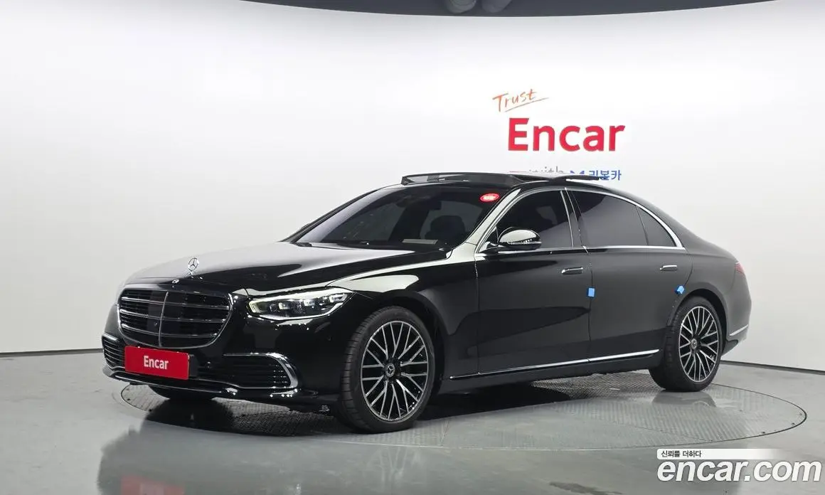 Mercedes-Benz S-Class 2023 4.0 автомат (гидро), фото 1 Mercedes-Benz S-Class 2023 4.0 автомат (гидро), фото 1