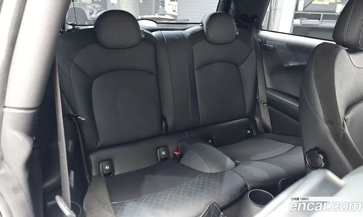 Mini Cooper 2023 автомат (гидро), фото 16