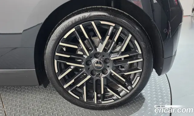 Mini Cooper 2024 0.1 автомат (гидро), миниатюра 7