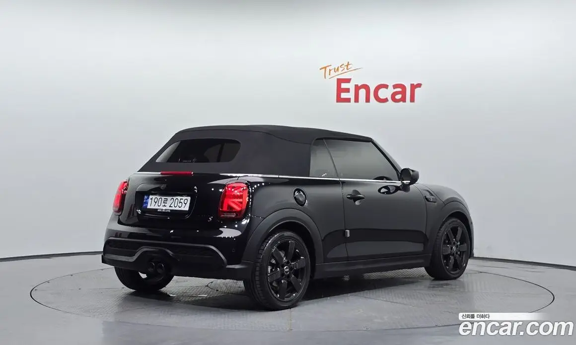 Mini Cooper Convertible 2023 2.0 автомат (гидро), фото 2 Mini Cooper Convertible 2023 2.0 автомат (гидро), фото 2