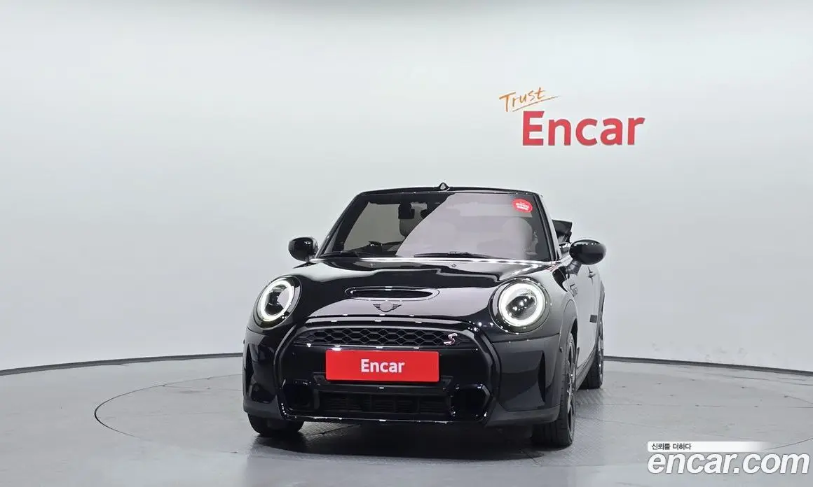 Mini Cooper Convertible 2023 2.0 автомат (гидро), фото 3 Mini Cooper Convertible 2023 2.0 автомат (гидро), фото 3