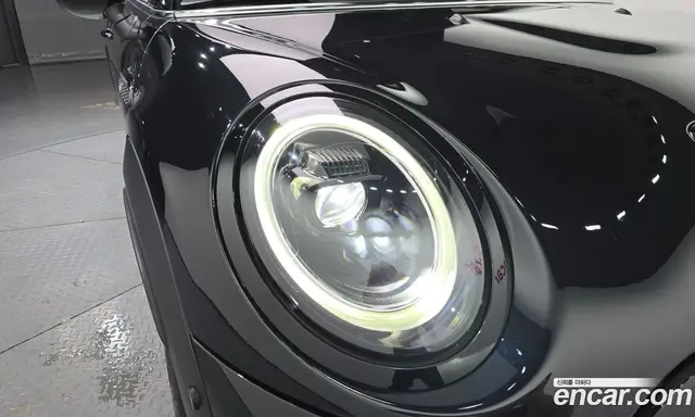 Mini Cooper Convertible 2023 2.0 автомат (гидро), миниатюра 8 Mini Cooper Convertible 2023 2.0 автомат (гидро), миниатюра 8