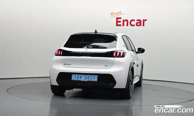 Peugeot 208 2023 0.1 автомат (гидро), миниатюра 4