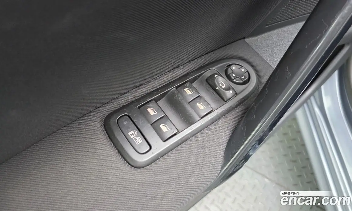 Peugeot 508 2014 1.6 автомат (гидро), фото 13 Peugeot 508 2014 1.6 автомат (гидро), фото 13