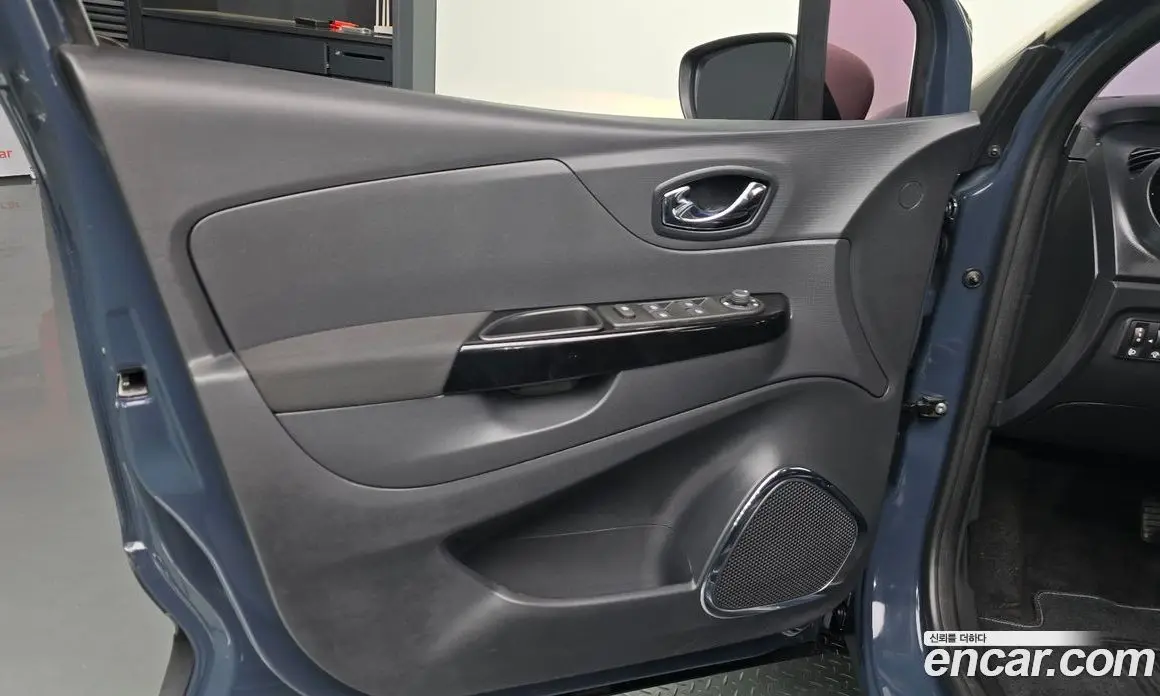 Renault (Samsung) QM3 2015 1.5 автомат (гидро), фото 13 Renault (Samsung) QM3 2015 1.5 автомат (гидро), фото 13