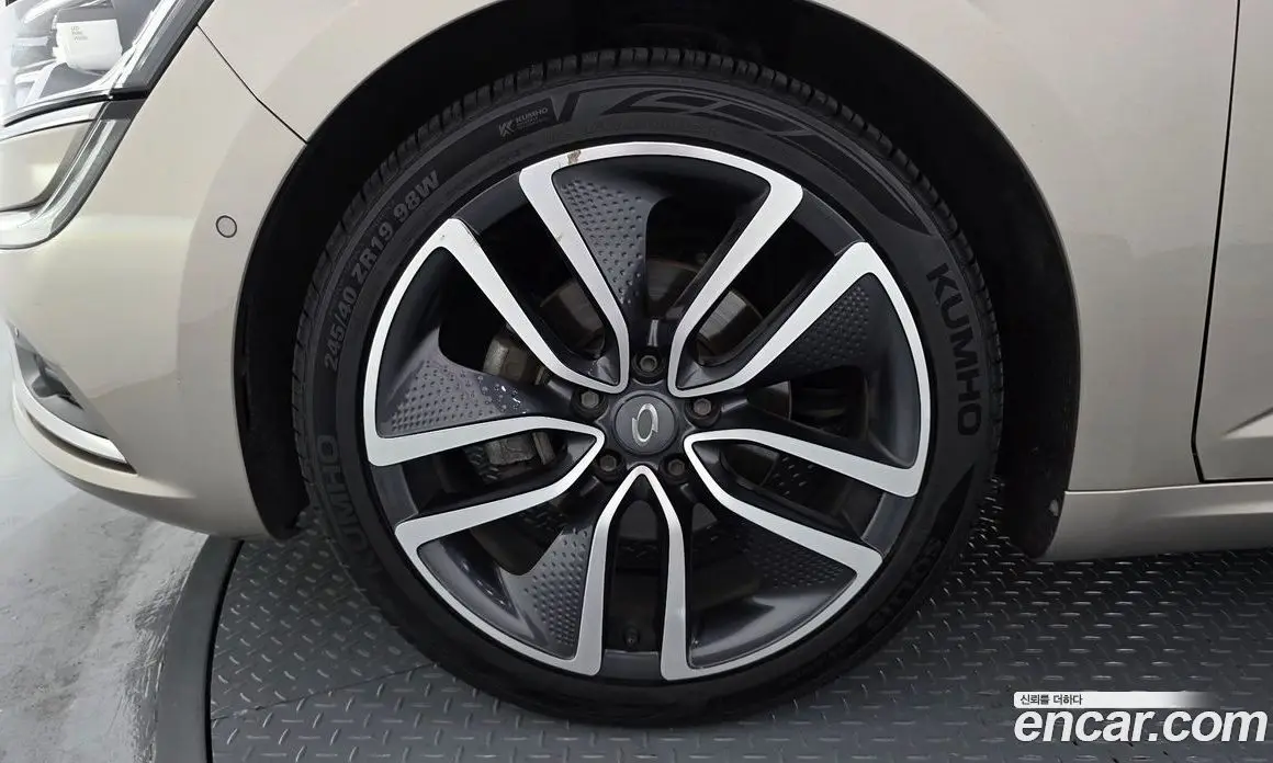 Renault (Samsung) SM6 2016 2.0 автомат (гидро), фото 5 Renault (Samsung) SM6 2016 2.0 автомат (гидро), фото 5