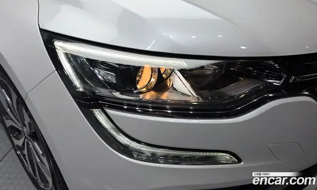 Renault (Samsung) SM6 2017 1.5 автомат (гидро), миниатюра 8 Renault (Samsung) SM6 2017 1.5 автомат (гидро), миниатюра 8