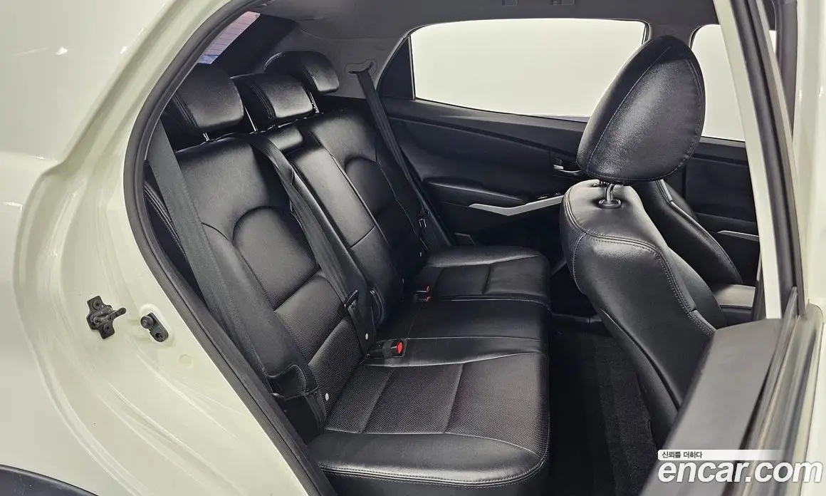 SsangYong Korando 2014 2.0 автомат (гидро), фото 15 SsangYong Korando 2014 2.0 автомат (гидро), фото 15