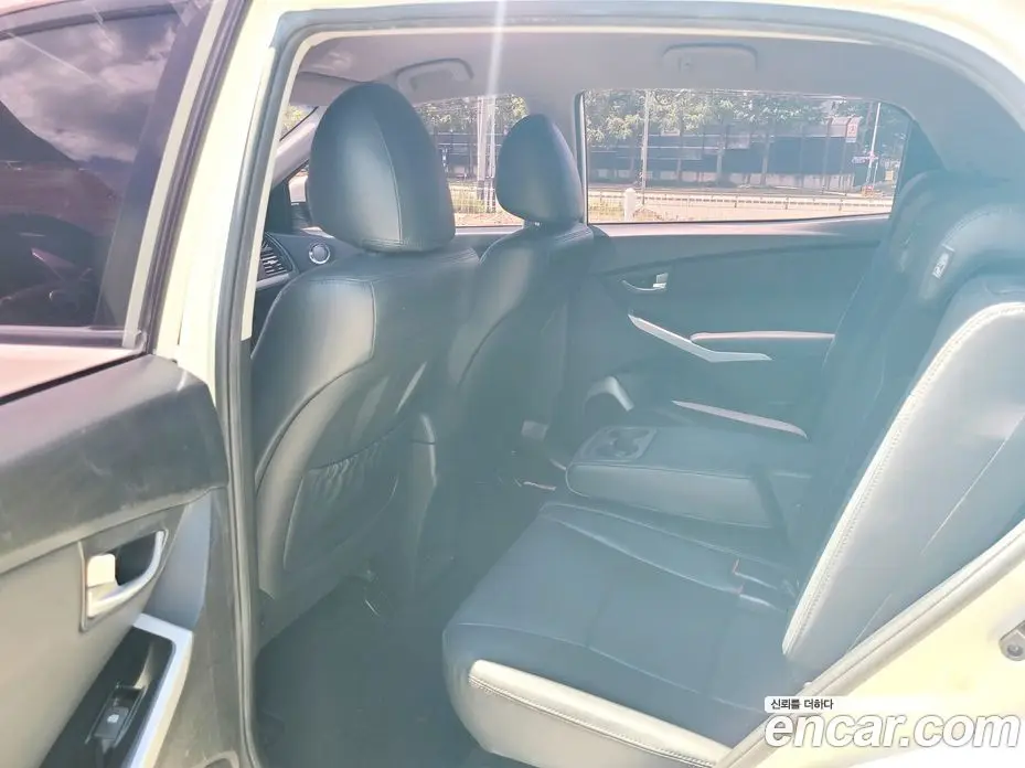 SsangYong Korando 2015 2.2 автомат (гидро), фото 14