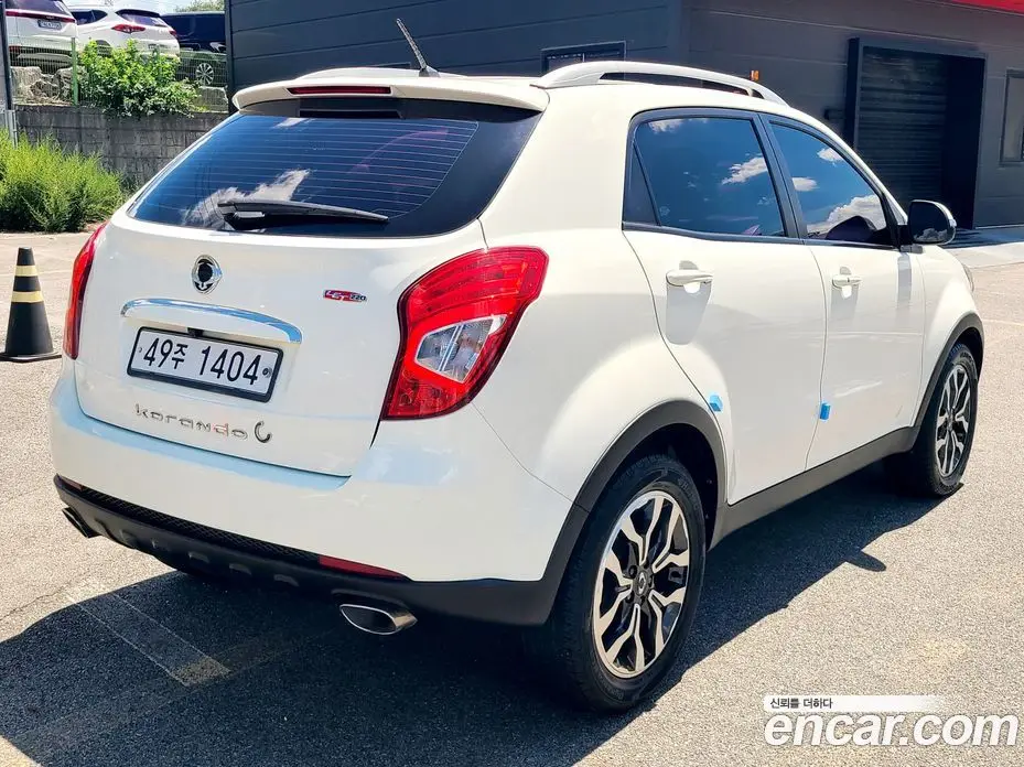 SsangYong Korando 2015 2.2 автомат (гидро), фото 3