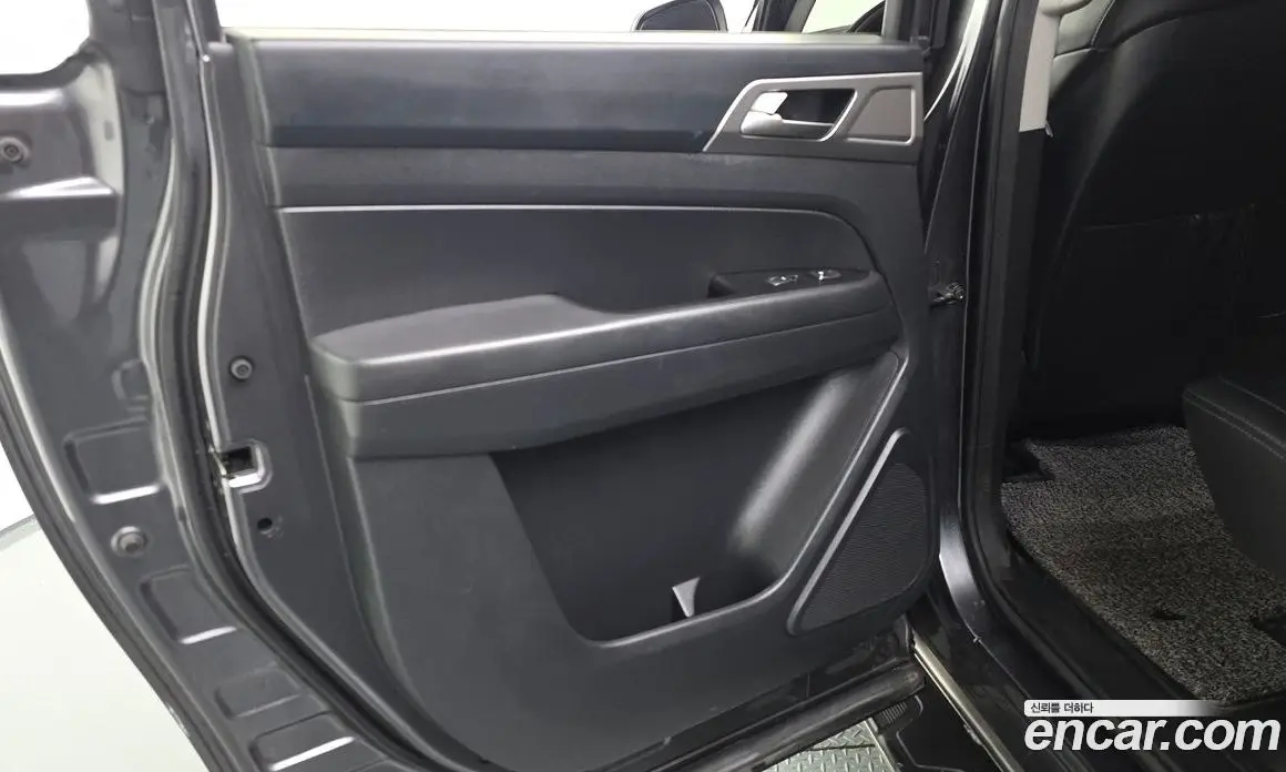 SsangYong Rexton 2018 2.2 автомат (гидро), фото 15