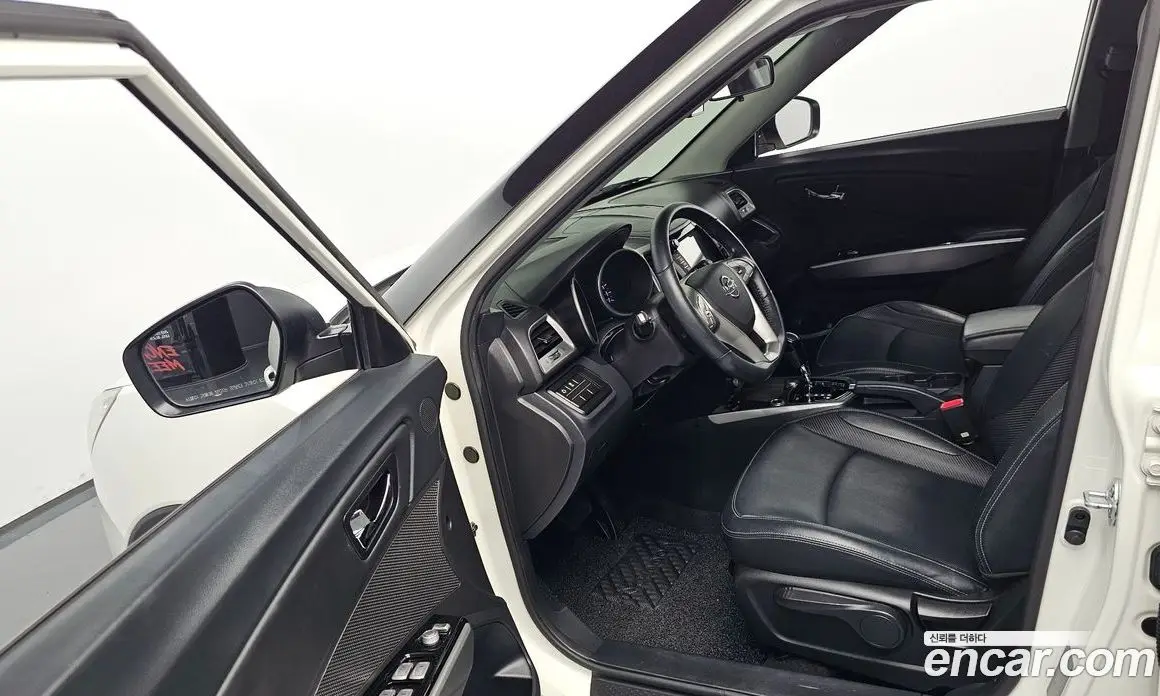 SsangYong TIBOLI 2015 1.6 автомат (гидро), фото 15 SsangYong TIBOLI 2015 1.6 автомат (гидро), фото 15