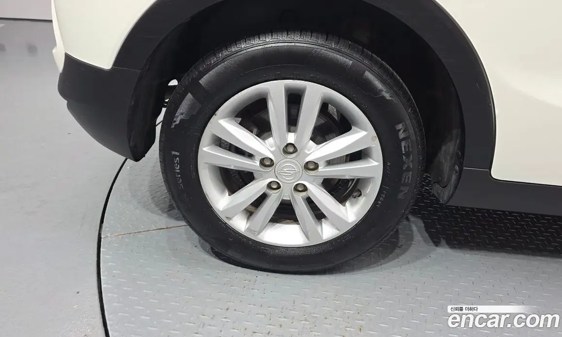 SsangYong TIBOLI 2017 1.6 автомат (гидро), фото 4