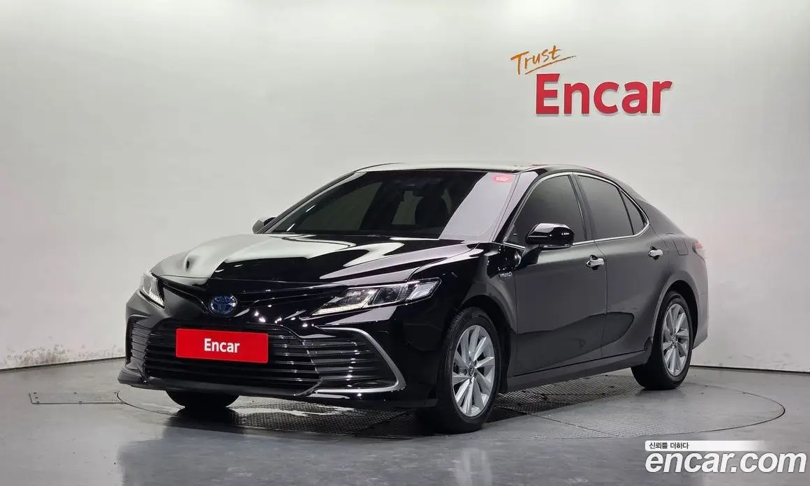 Toyota Camry 2021 2.5 автомат (гидро), фото 1 Toyota Camry 2021 2.5 автомат (гидро), фото 1