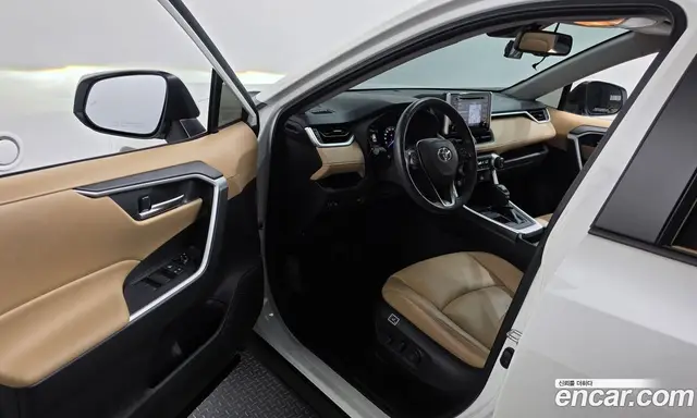 Toyota RAV4 2020 2.5 автомат (гидро), миниатюра 10 Toyota RAV4 2020 2.5 автомат (гидро), миниатюра 10