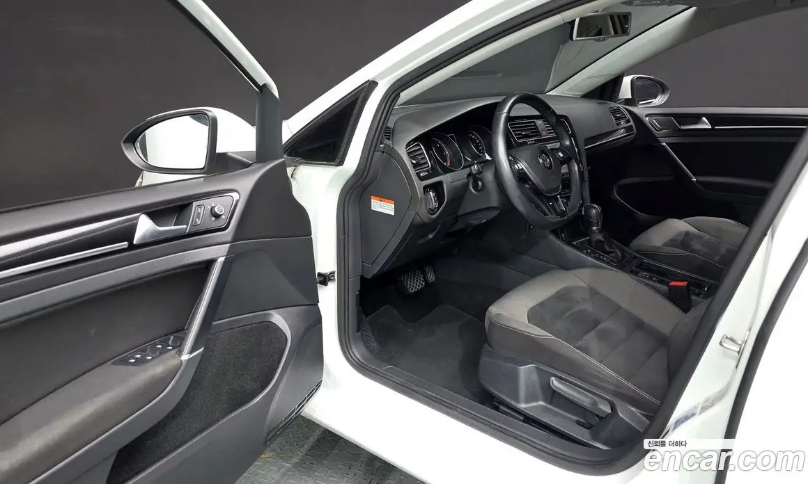 Volkswagen Golf 2015 2.0 автомат (гидро), фото 12 Volkswagen Golf 2015 2.0 автомат (гидро), фото 12