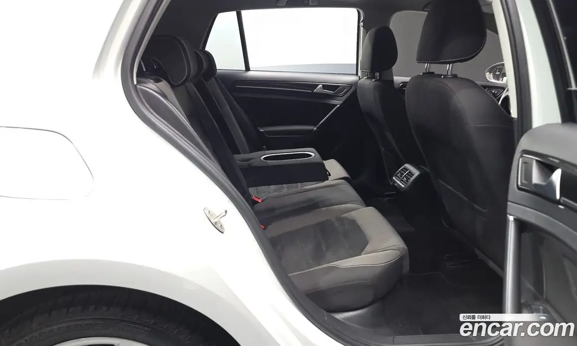 Volkswagen Golf 2015 2.0 автомат (гидро), фото 16 Volkswagen Golf 2015 2.0 автомат (гидро), фото 16