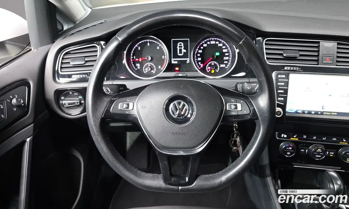 Volkswagen Golf 2015 2.0 автомат (гидро), фото 20 Volkswagen Golf 2015 2.0 автомат (гидро), фото 20