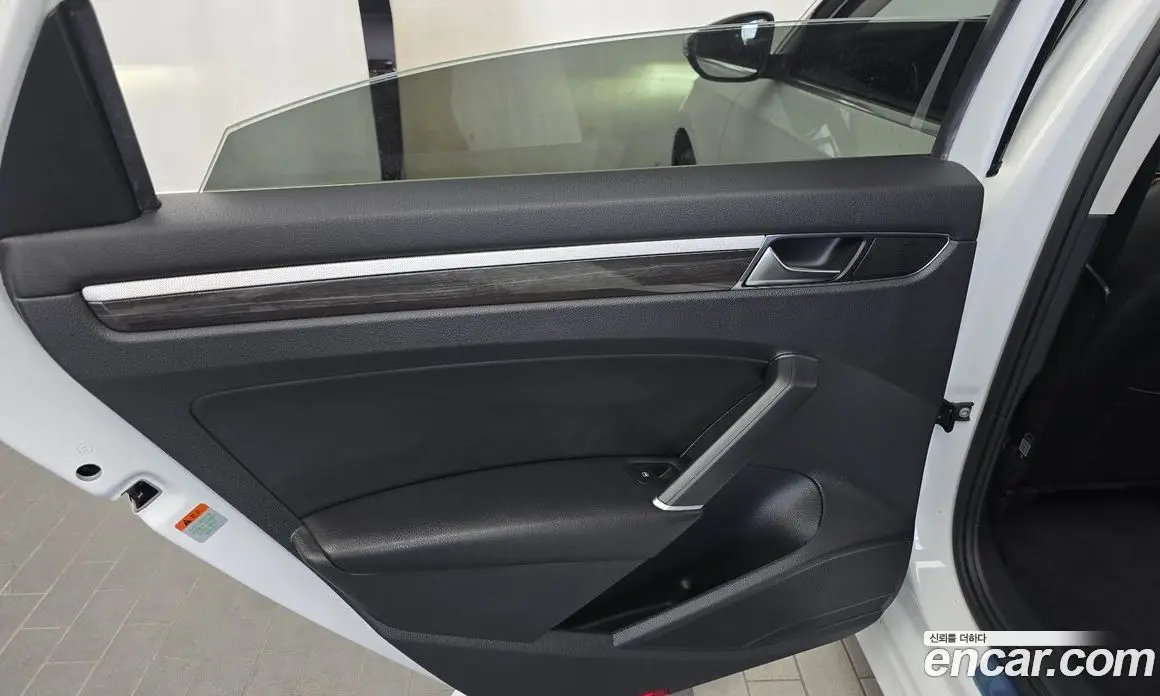 Volkswagen Passat 2018 2.0 автомат (гидро), фото 15 Volkswagen Passat 2018 2.0 автомат (гидро), фото 15