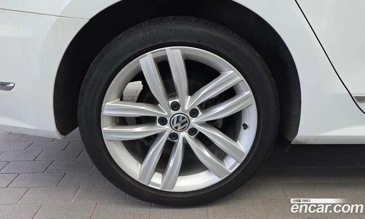 Volkswagen Passat 2018 2.0 автомат (гидро), фото 5 Volkswagen Passat 2018 2.0 автомат (гидро), фото 5