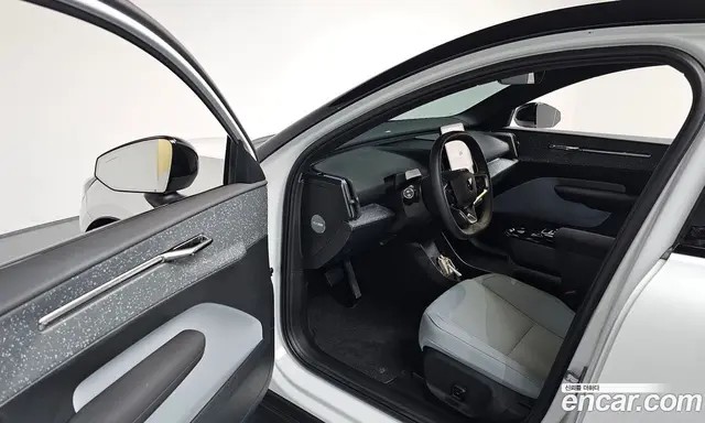 Volvo EX30 2025 0.2 автомат (гидро), миниатюра 12