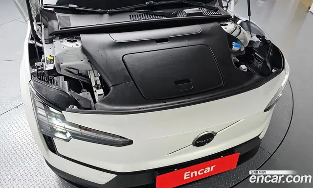 Volvo EX30 2025 0.2 автомат (гидро), миниатюра 5