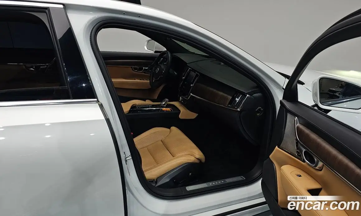 Volvo S90 2024 2.0 автомат (гидро), фото 15 Volvo S90 2024 2.0 автомат (гидро), фото 15
