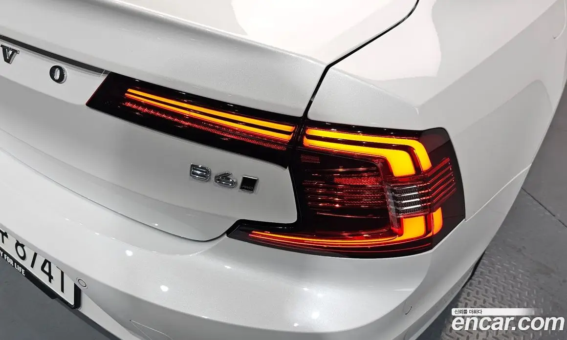 Volvo S90 2024 2.0 автомат (гидро), фото 8 Volvo S90 2024 2.0 автомат (гидро), фото 8