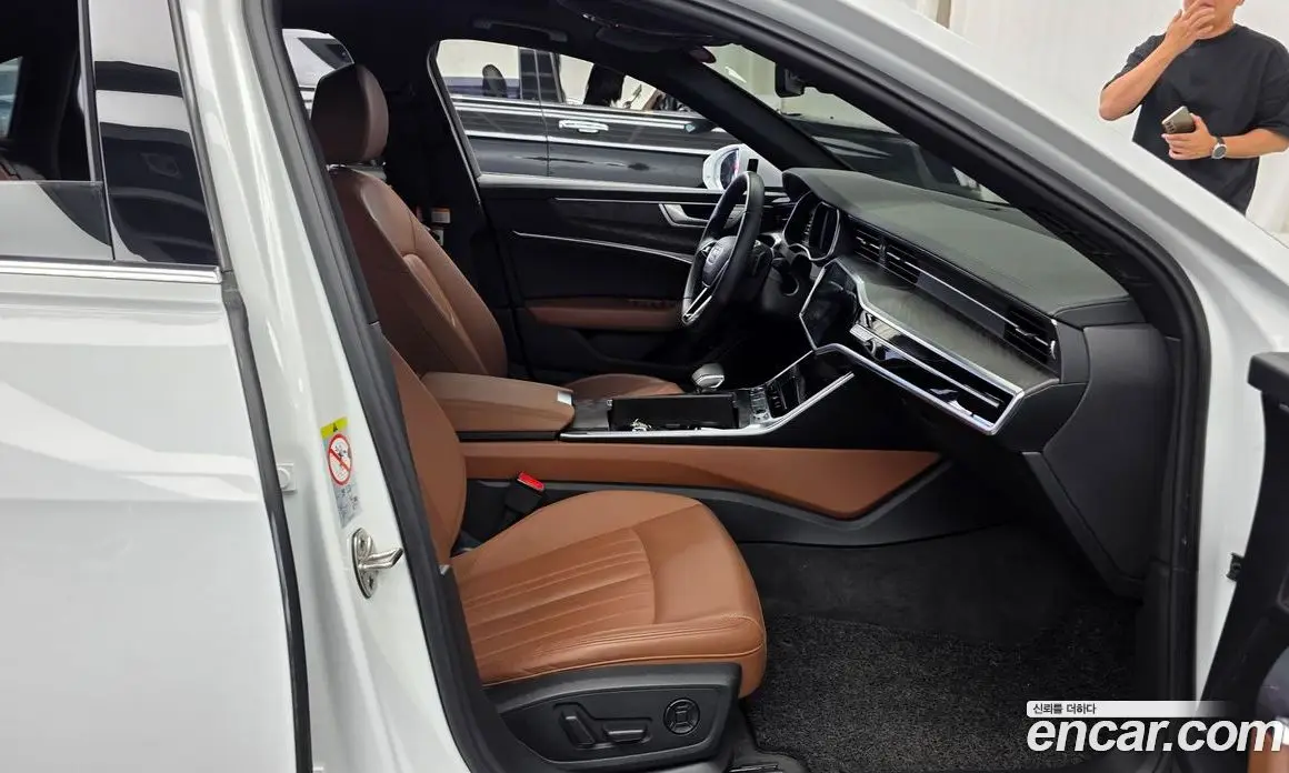 Audi A6 2021 2.0 автомат (гидро), фото 17
