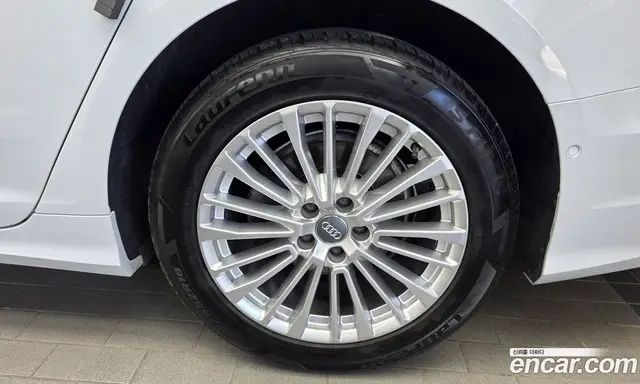Audi A6 2021 2.0 автомат (гидро), миниатюра 7