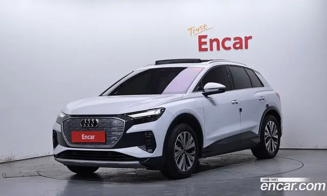 Audi Q4 e-tron, 2025, 20 009 км