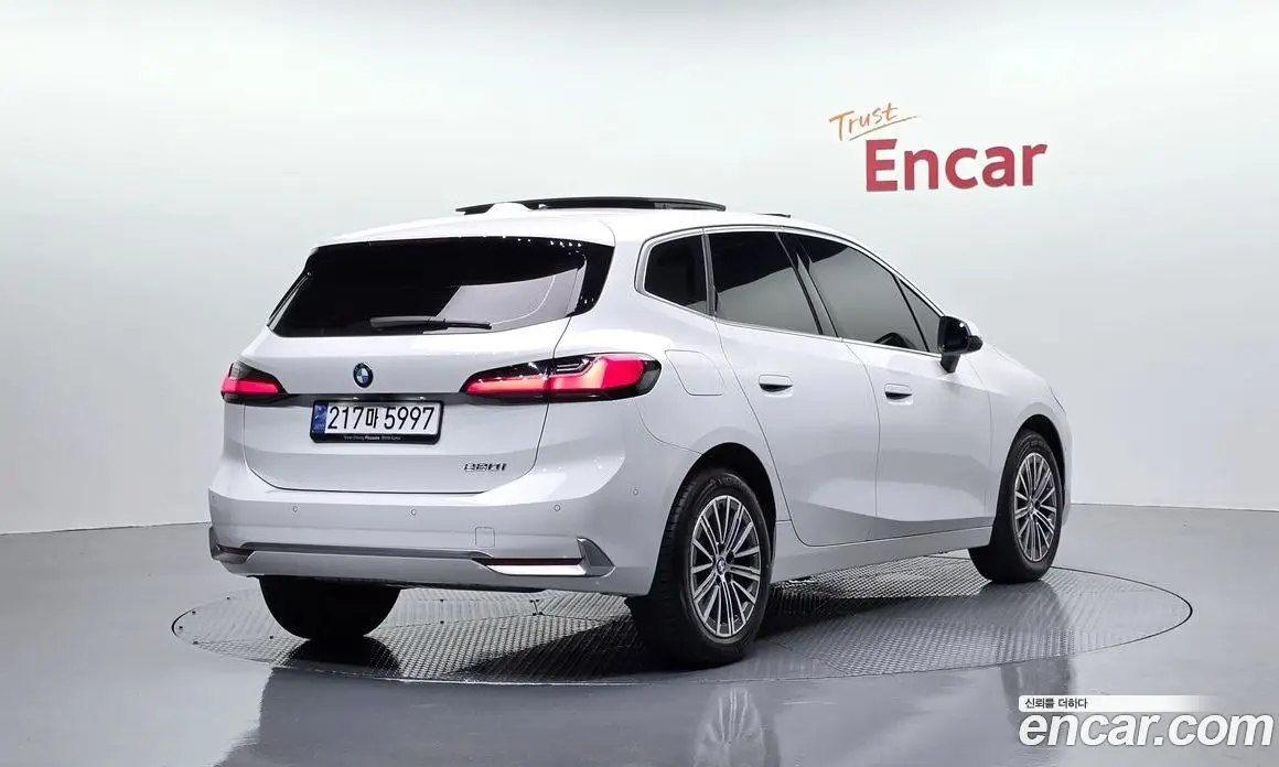 BMW 2 серия 2024 2.0 автомат (гидро), фото 2 BMW 2 серия 2024 2.0 автомат (гидро), фото 2