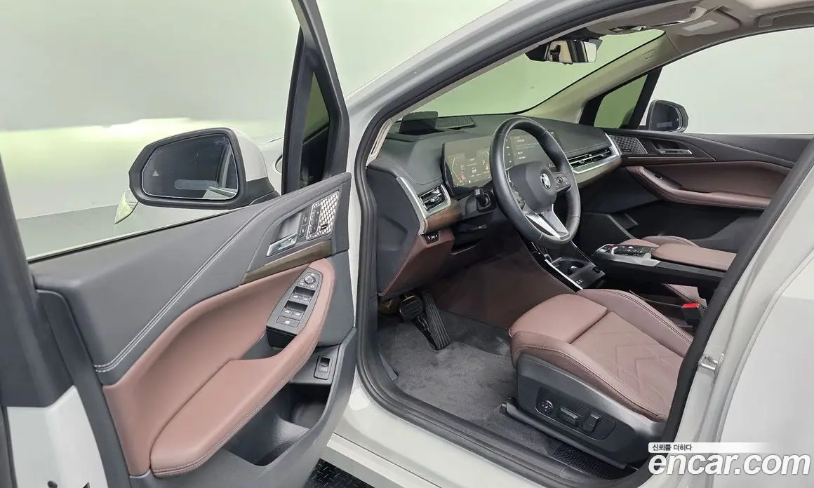 BMW 2 серия 2024 2.0 автомат (гидро), фото 13 BMW 2 серия 2024 2.0 автомат (гидро), фото 13
