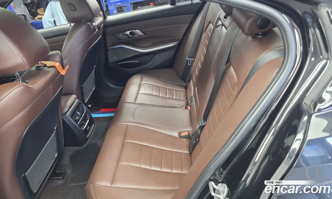 BMW 3 серия 2021 2.0 автомат (гидро), фото 16