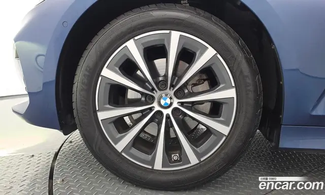 BMW 3 серия 2023 2.0 автомат (гидро), миниатюра 5 BMW 3 серия 2023 2.0 автомат (гидро), миниатюра 5