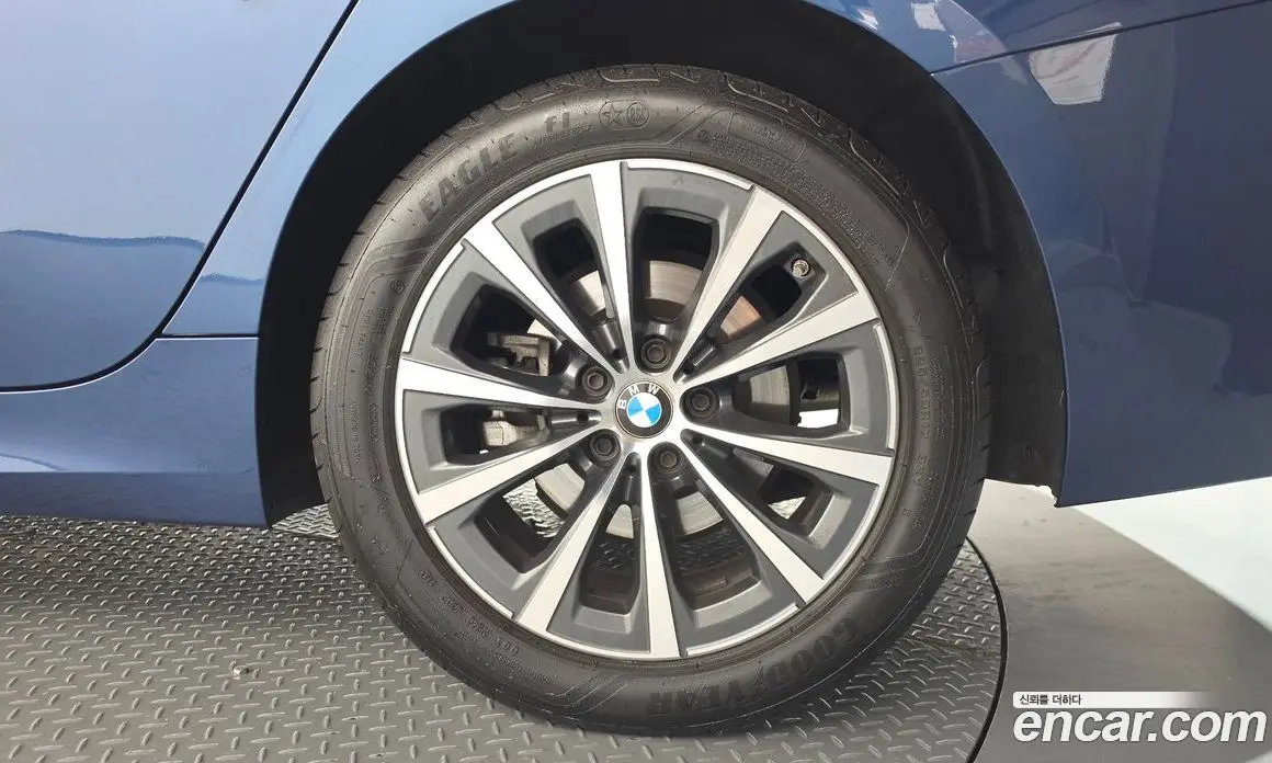 BMW 3 серия 2023 2.0 автомат (гидро), фото 7 BMW 3 серия 2023 2.0 автомат (гидро), фото 7